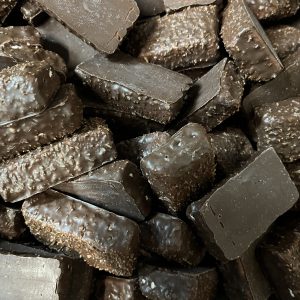 Zachte Belgische spekken omhuld met kokos en chocolade